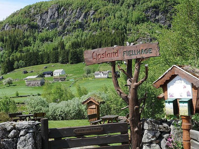 Lordehytta og andre lokale attraksjoner